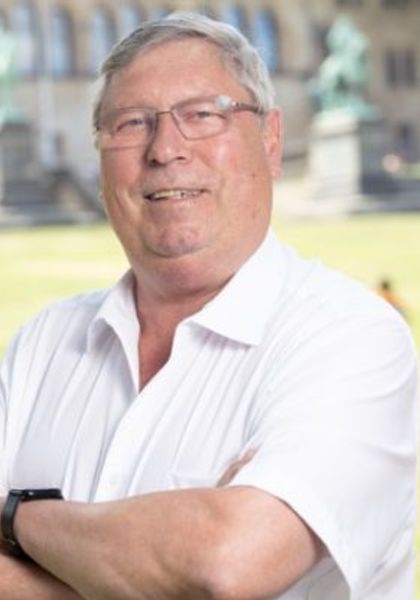 Burkhard Siebert zum neuen 1. Vorsitzenden gewählt