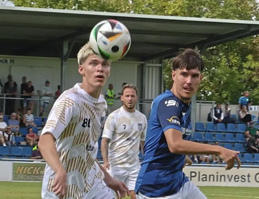 ZWEI PUNKTE VERSCHENKT