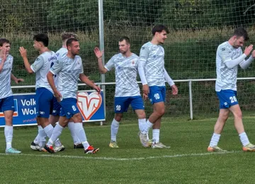 HERRENTEAMS MIT AUSWÄRTSSPIELEN