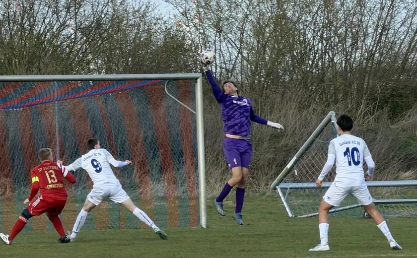 PUNKTGEWINN NACH ZÄHEM FUSSBALLSPIEL