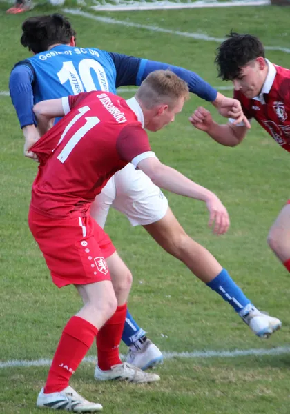 MÜHELOSER PFLICHTSIEG GEGEN ÜBERFORDERTEN GEGNER