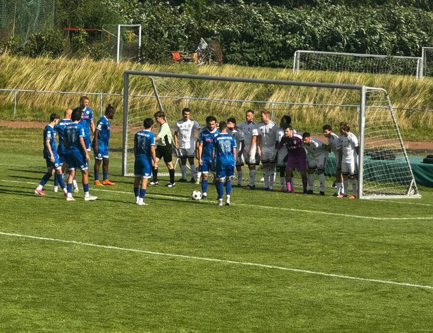 4 TORE AUSWÄRTS, ABER NUR 1 PUNKT