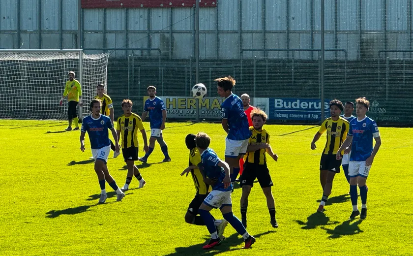 ERNÜCHTERUNG NACH ERSTER HEIMNIEDERLAGE
