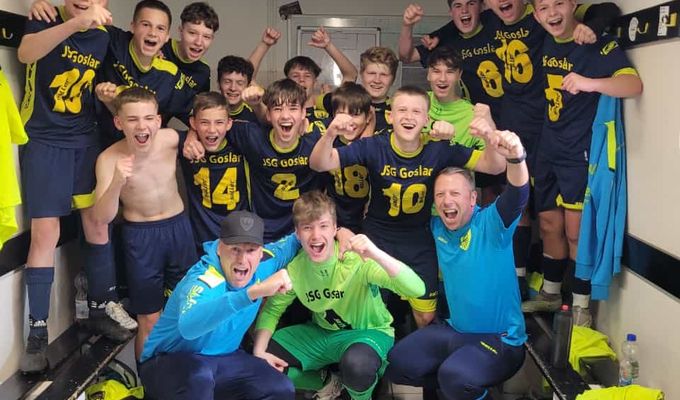AUFSTIEG IN DIE LANDESLIGA